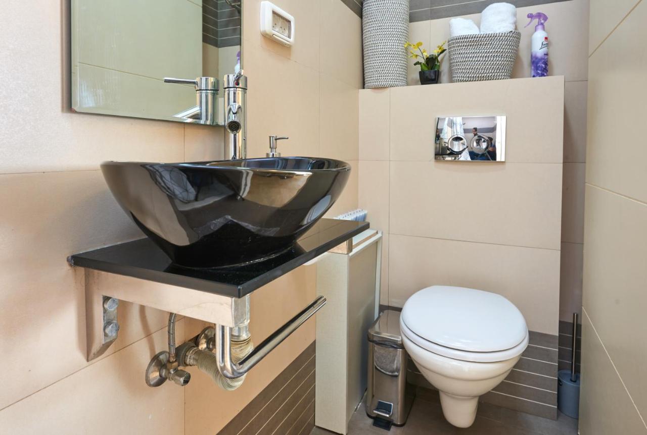 A Designed Apartment In The Best Location! Jeruzsálem Kültér fotó
